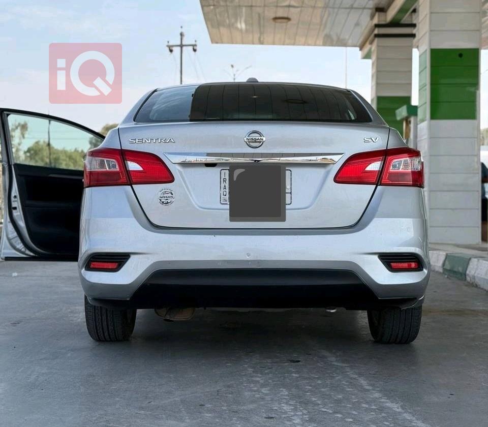 نيسان سنترا